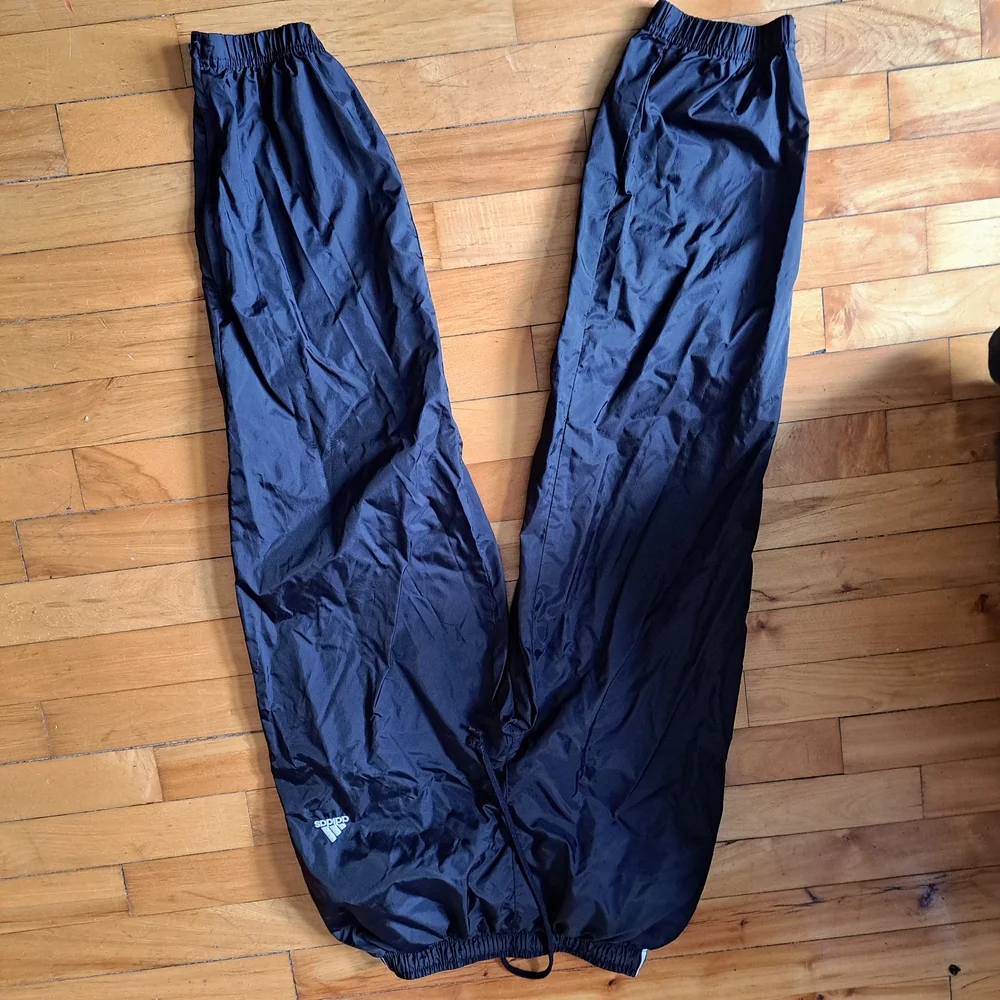 3/35$ Adidas Girls Track Pants | Size Medium (10โ12) | Black Nylon Windbreaker - Picture 6 of 7